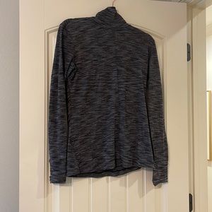 Lululemon open back athletic turtleneck long sleeve